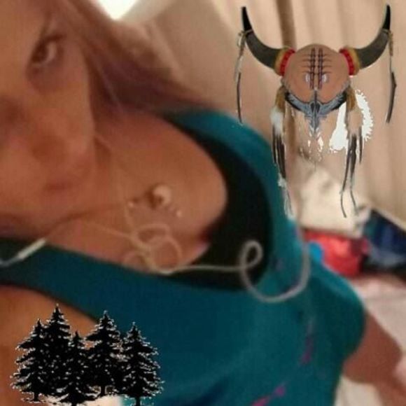 Poshmark profile picture for @kaos